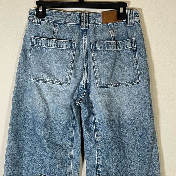 Madewell NWT Darted Barrel Leg Jeans Size 25 in Riverbend Wash, Rigid, Raw Hems - Picture 11 of 16